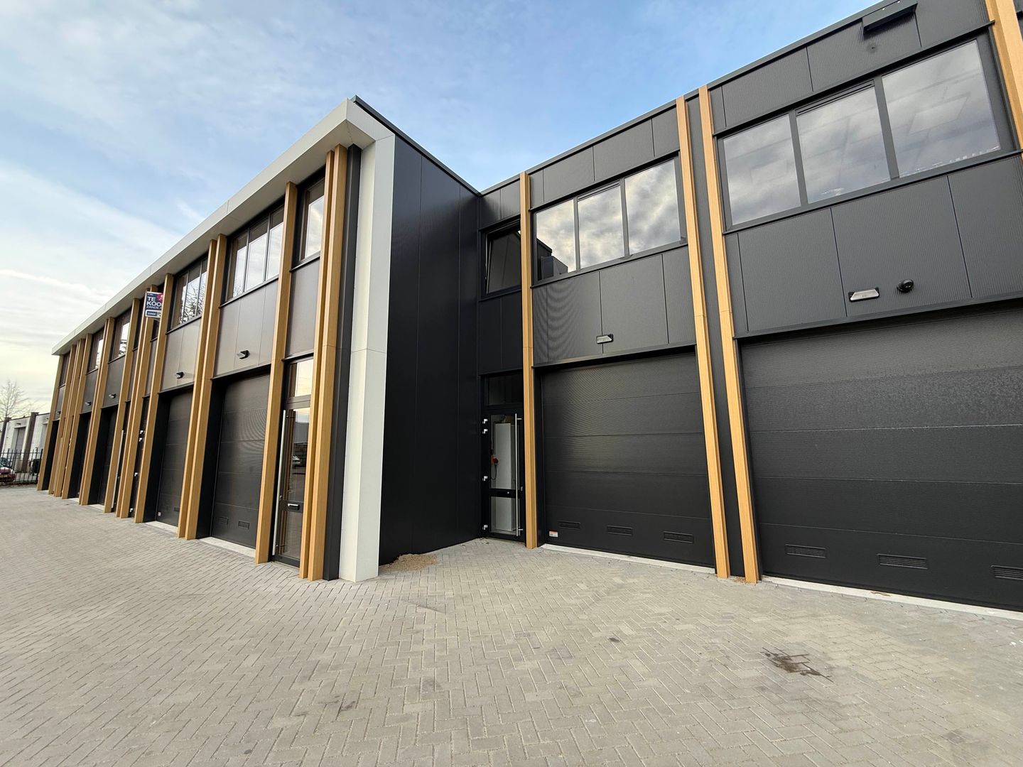 View photo 1 of Tolweg 21