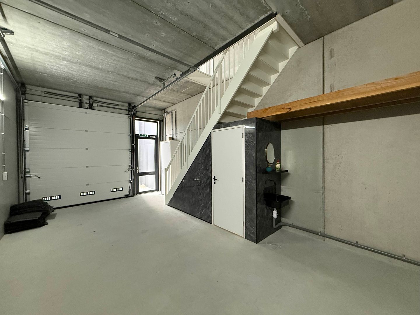 View photo 3 of Tolweg 21