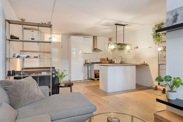 Photo 10 of Smedenstraat 72