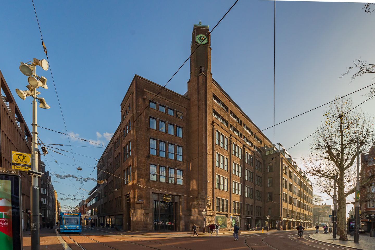 Bekijk foto 2 van Amstelstraat 2