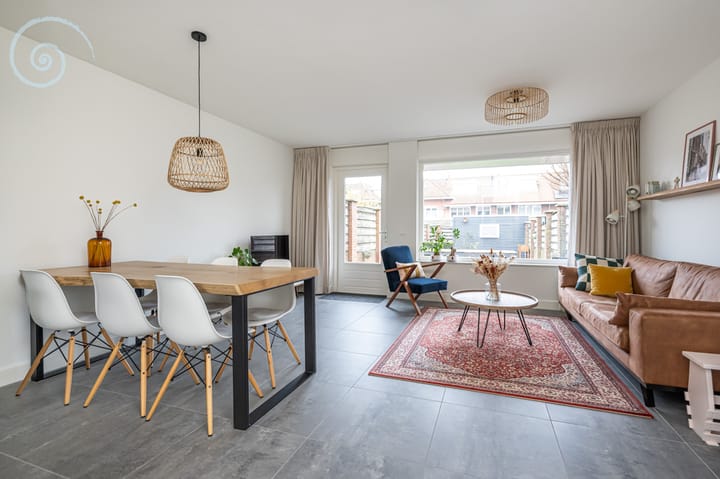 Photo 2 of Isaäc da Costastraat 41