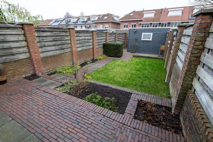 Photo 24 of Isaäc da Costastraat 41