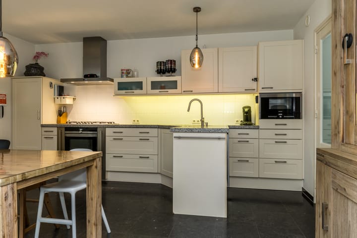 Photo 18 of Schoolstraat 26