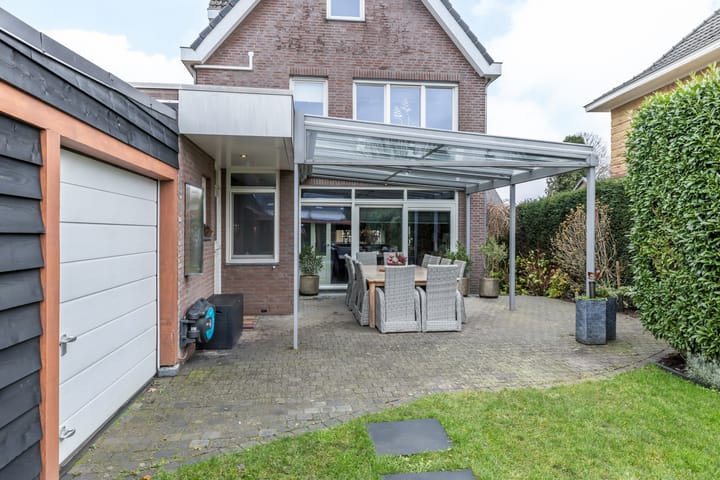 Photo 42 of Schoolstraat 26