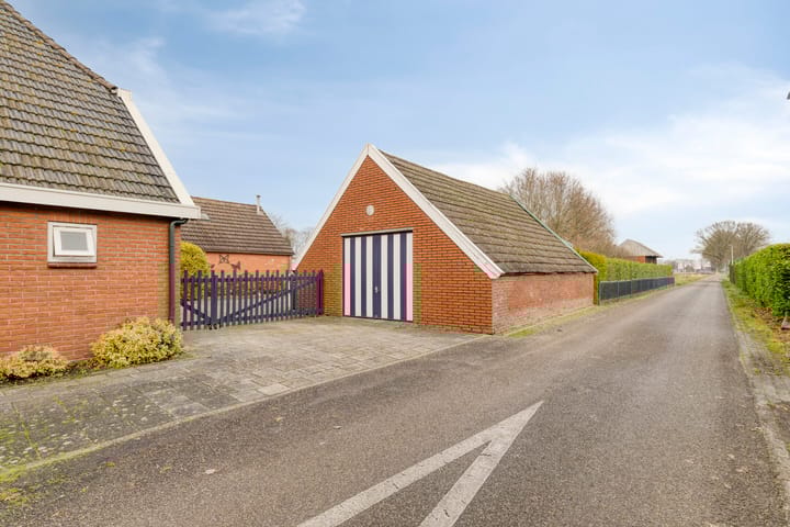 Photo 10 of Sluisstraat 88