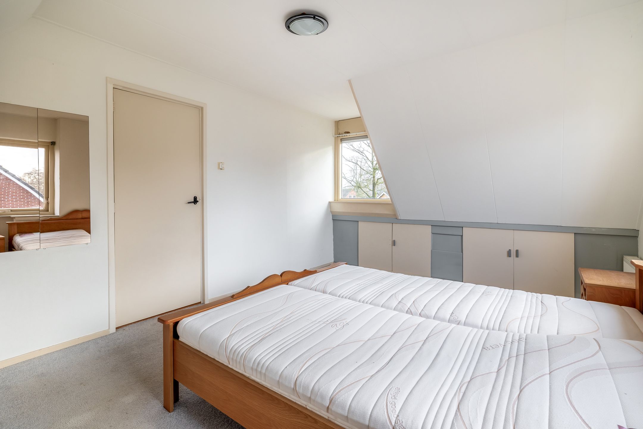 Photo 33 of Lieverseweg 6