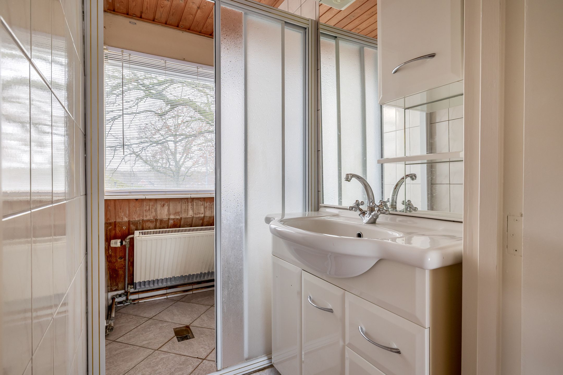 Photo 39 of Lieverseweg 6