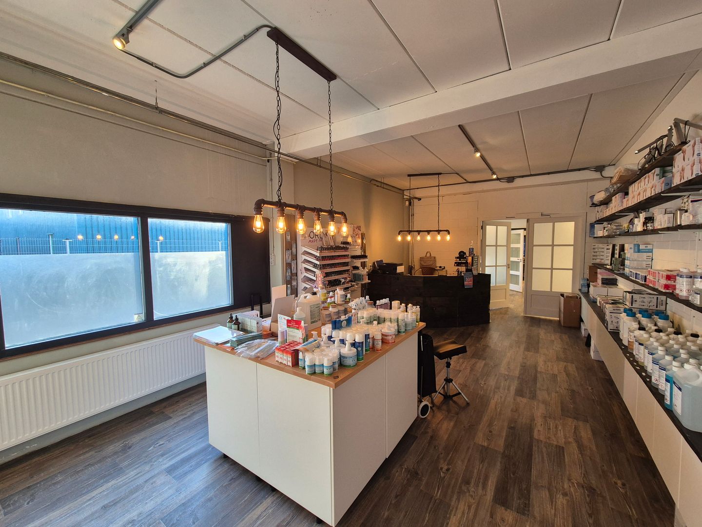 Bekijk foto 2 van de Oude Veiling 72