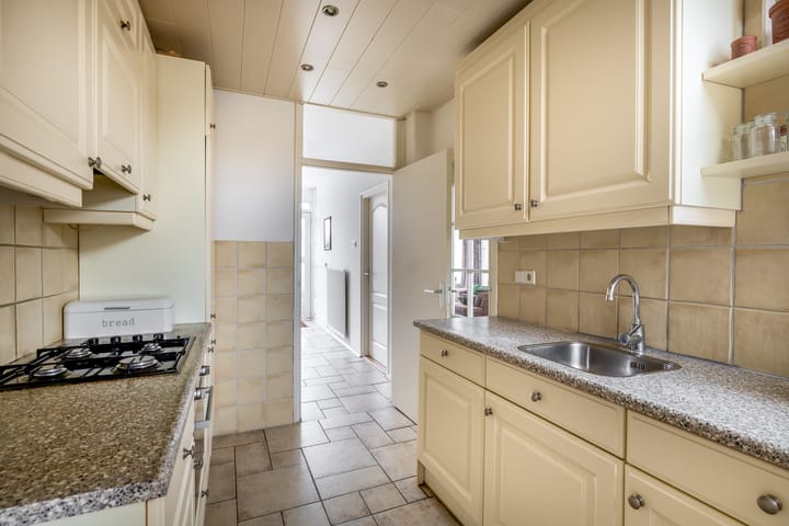 Foto 11 van Bernhardstraat 56