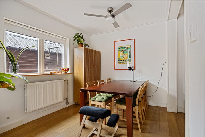 Foto 15 van Houwerzijlstraat 12