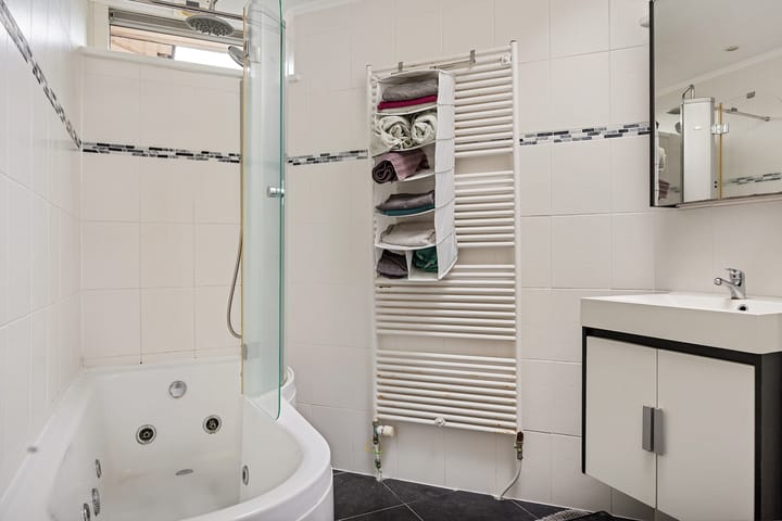 Foto 23 van Houwerzijlstraat 12