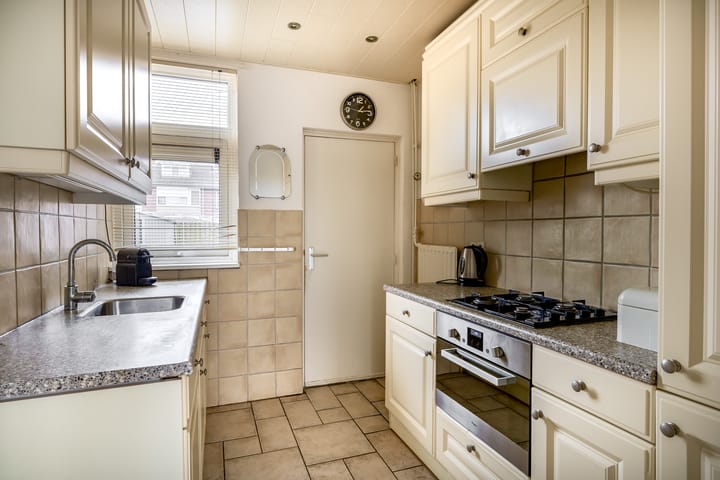 Foto 10 van Bernhardstraat 56