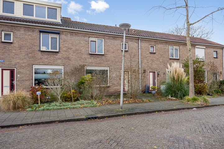 Photo 2 of Kon Wilhelminastraat 4