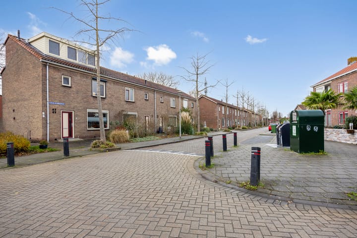 Photo 3 of Kon Wilhelminastraat 4