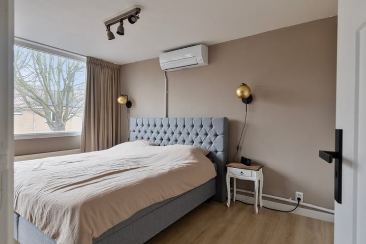 Foto 17 van Florastraat 4