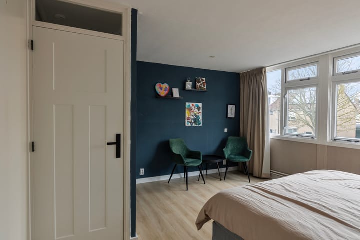 Foto 18 van Florastraat 4