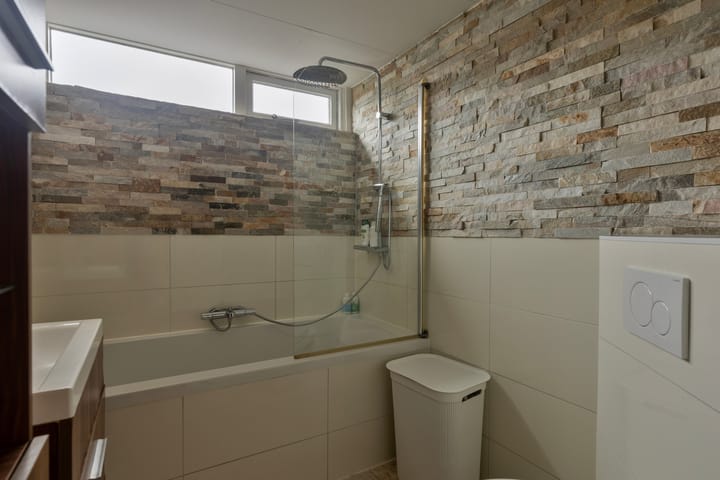 Foto 19 van Florastraat 4