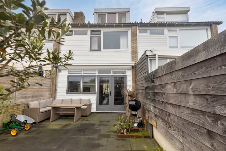 Foto 34 van Florastraat 4