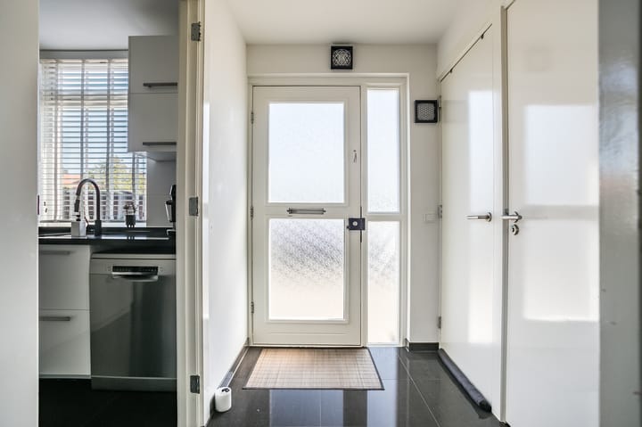 Photo 5 of Pisuissehof 12