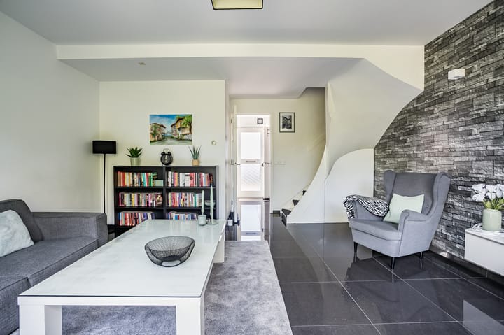 Photo 12 of Pisuissehof 12