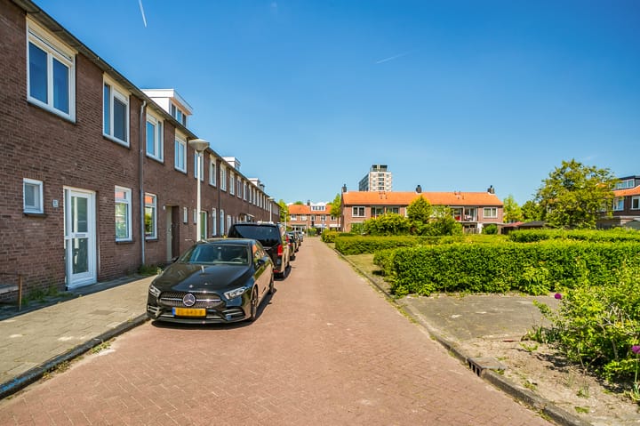 Photo 41 of Pisuissehof 12