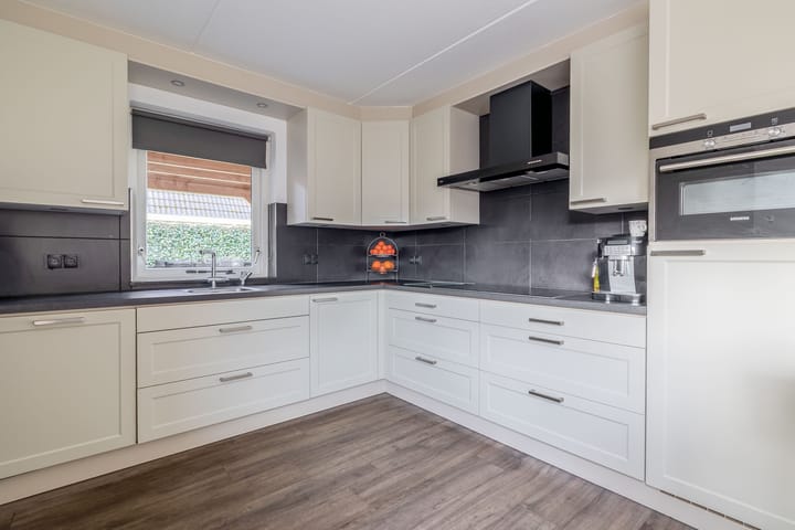 Foto 3 van Levimaat 2