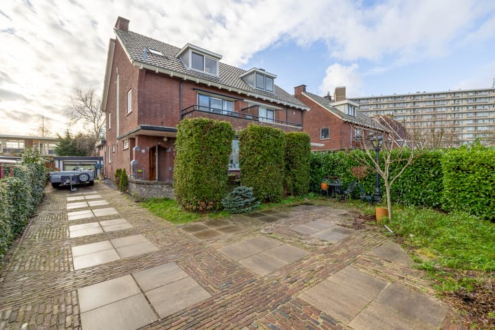 Foto 9 van De Mussetstraat 11