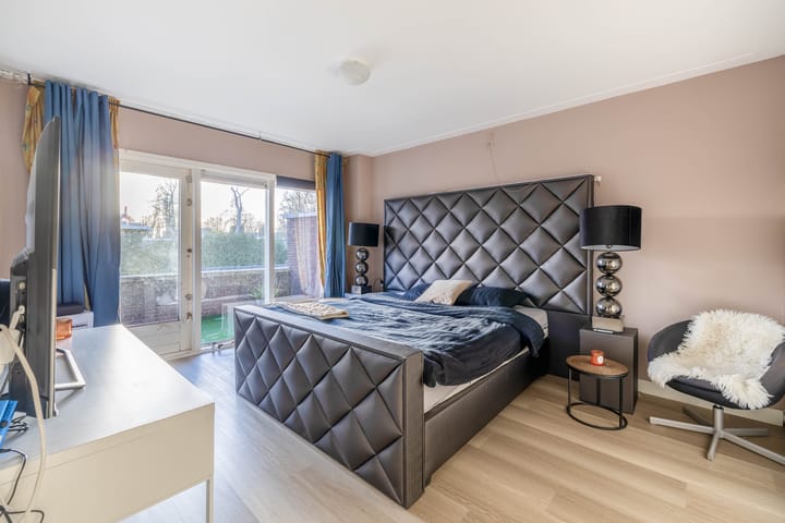 Foto 40 van De Mussetstraat 11