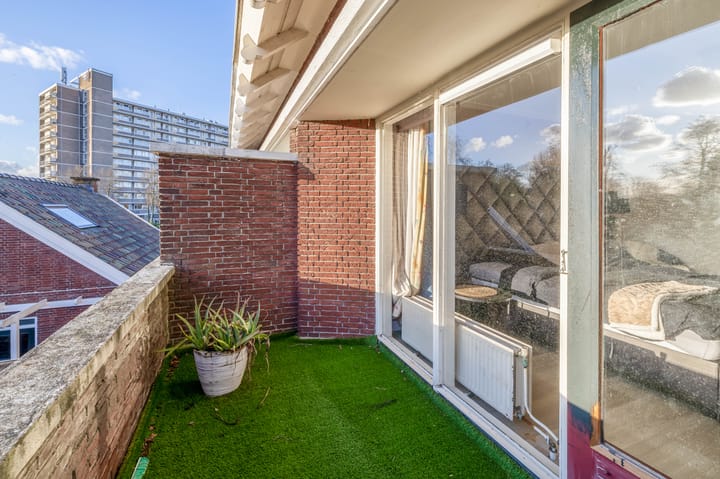 Foto 42 van De Mussetstraat 11