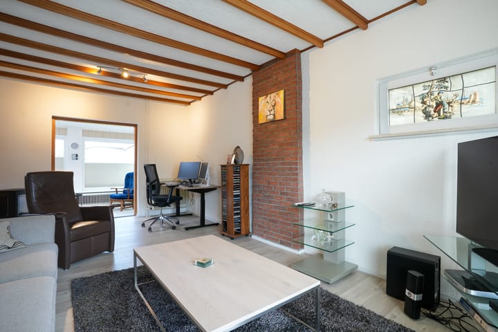 Photo 3 of Molenlaan 21