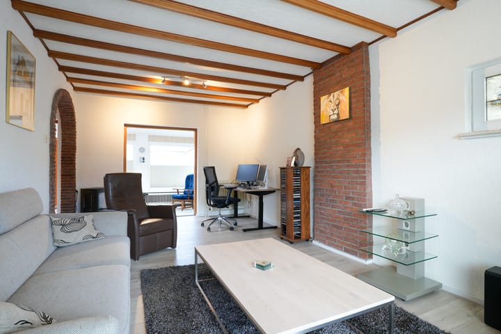 Photo 4 of Molenlaan 21