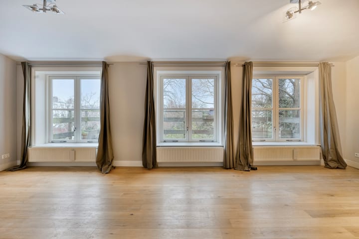 Photo 13 of Javastraat 142-B