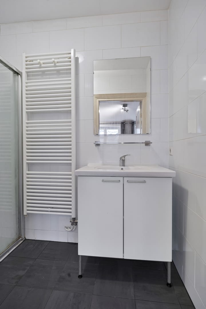 Photo 16 of Javastraat 142-B