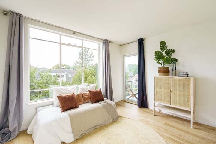 Photo 15 of Valkenburgerplein 4-II