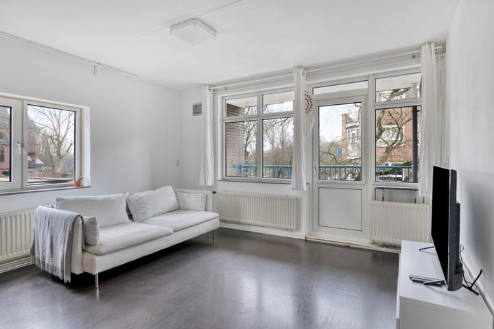 Photo 2 of 's-Gravesandestraat 78