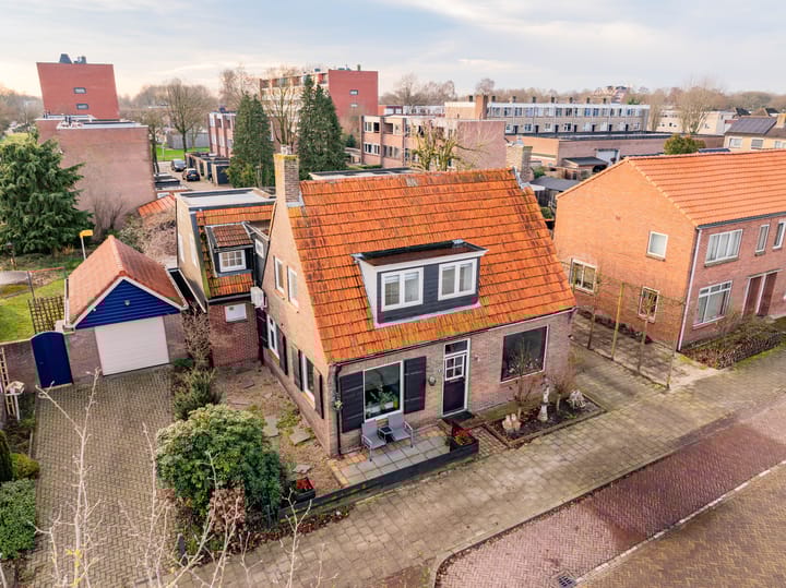 Foto 55 van Wethouder Robaardstraat 30-A