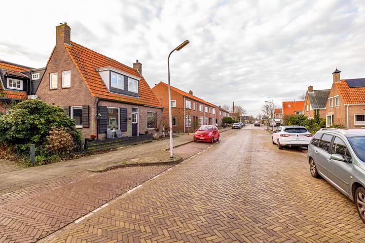 Foto 58 van Wethouder Robaardstraat 30-A