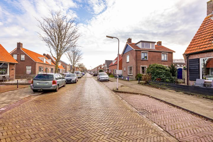 Foto 59 van Wethouder Robaardstraat 30-A