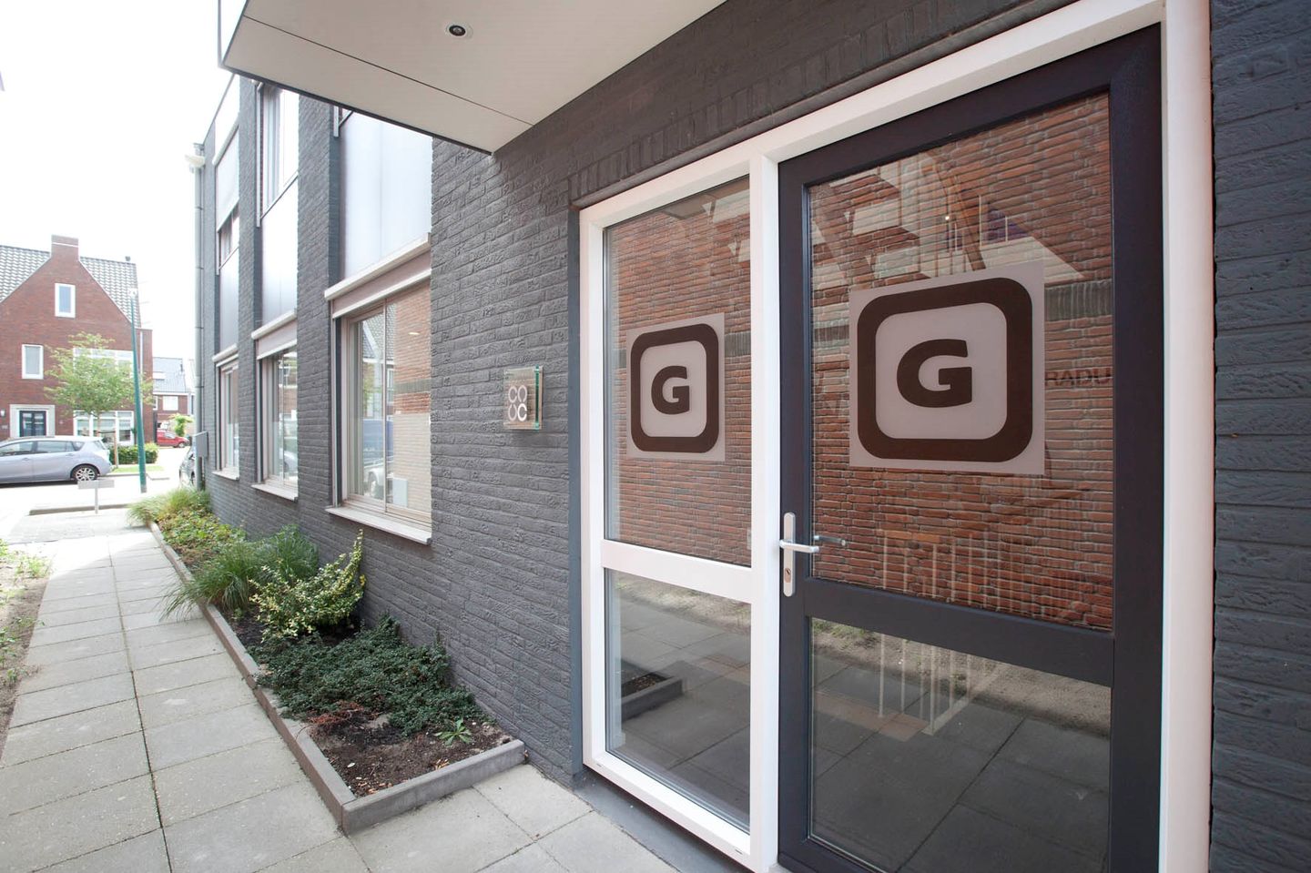 Bekijk foto 2 van Johan de Wittlaan 11