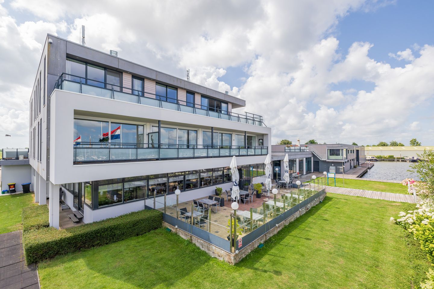 Bekijk foto 2 van Herenweg 100