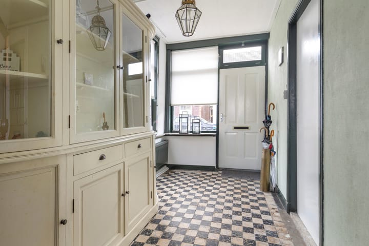 Photo 4 of Walsoordensestraat 17