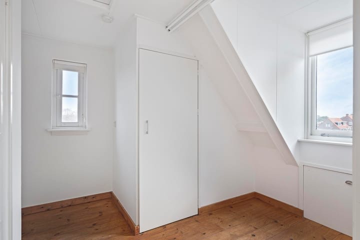 Foto 41 van Dorpsweg 12