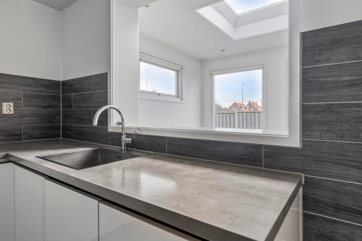 Foto 23 van Dorpsweg 12