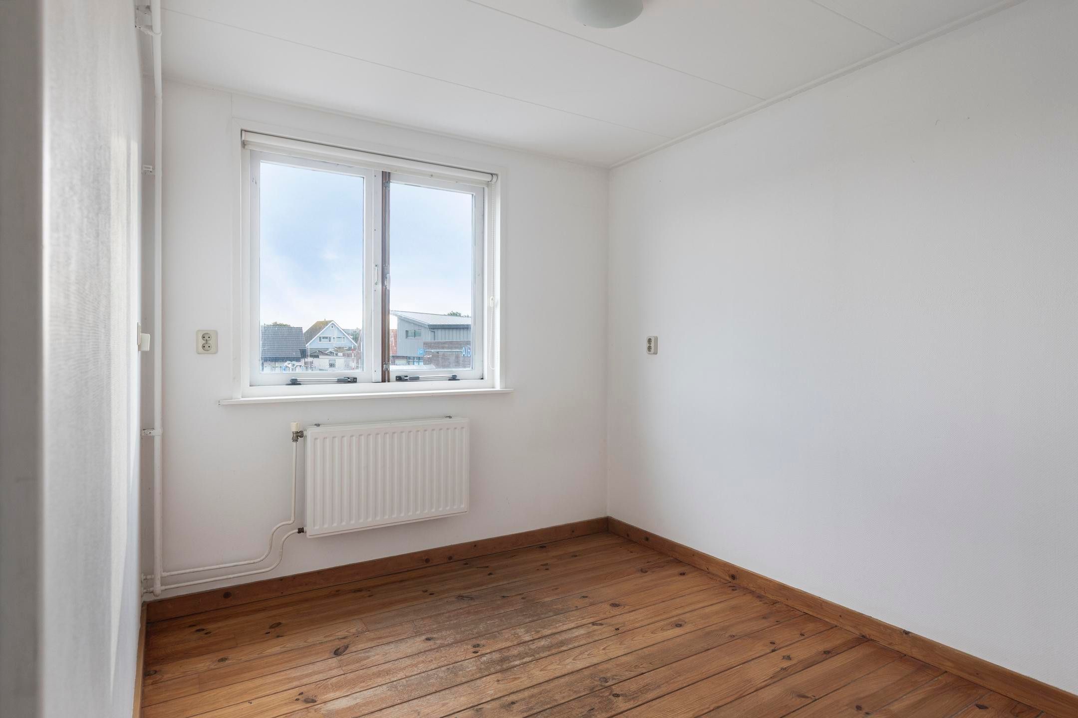 Photo 39 of Dorpsweg 12