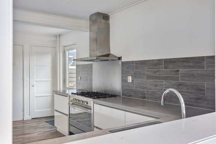 Foto 20 van Dorpsweg 12