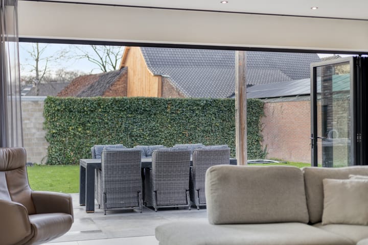 Foto 16 van Emmastraat 9