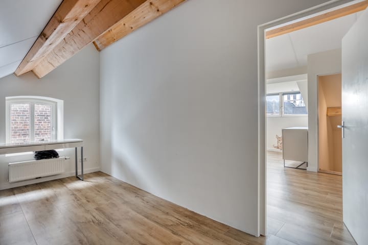 Foto 35 van Emmastraat 9