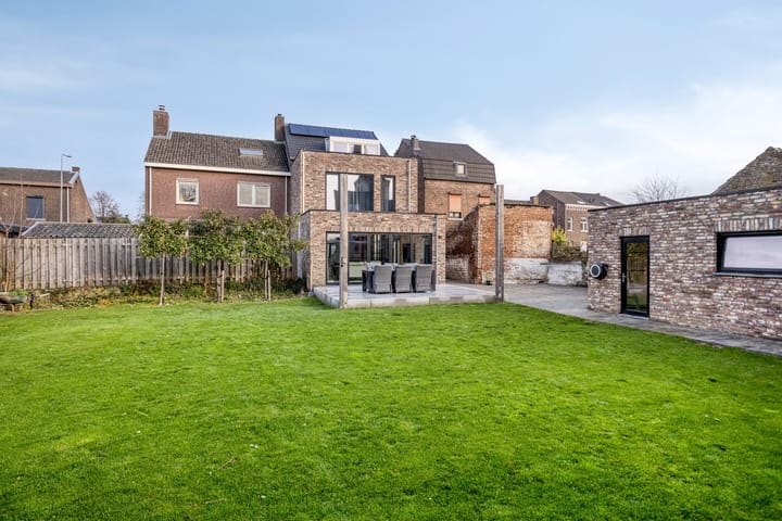 Foto 1 van Emmastraat 9