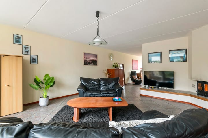 Foto 5 van Bisschop Notgerstraat 1