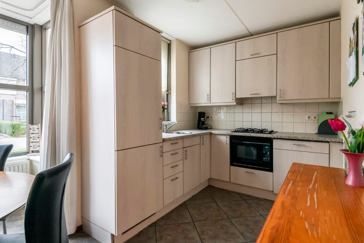 Foto 14 van Bisschop Notgerstraat 1